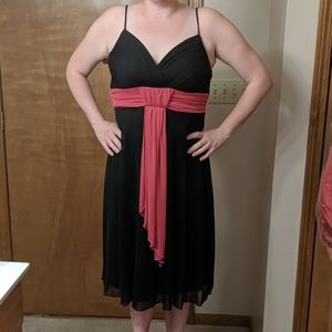 Juniors semi-formal mid-length dress